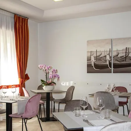 Hotel Imperia 3*