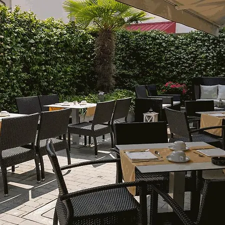 Imperia Hotel